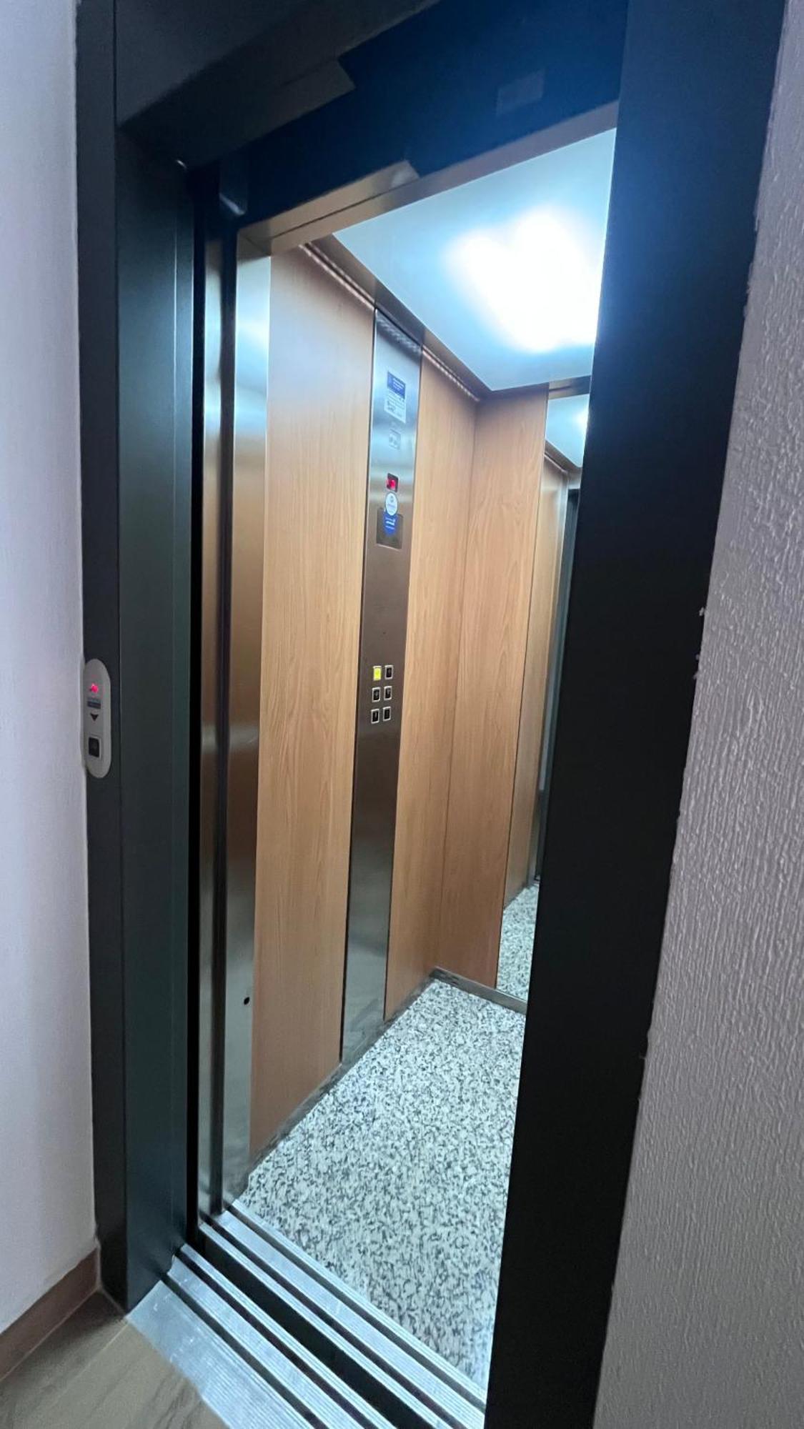 Victrix Homes León Εξωτερικό φωτογραφία